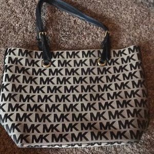 Michael Kors tote